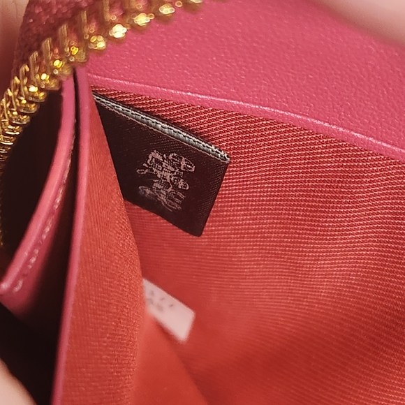 Coach Long Zip Around Leather Wallet Or Wristlet With Horse And Carriage - Picture 10 of 13